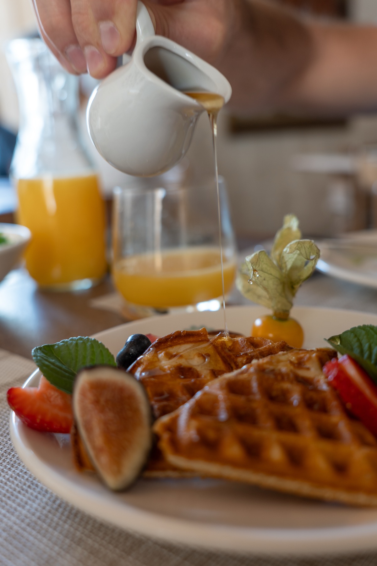 Breakfast — Palacio Guaqui, Peru