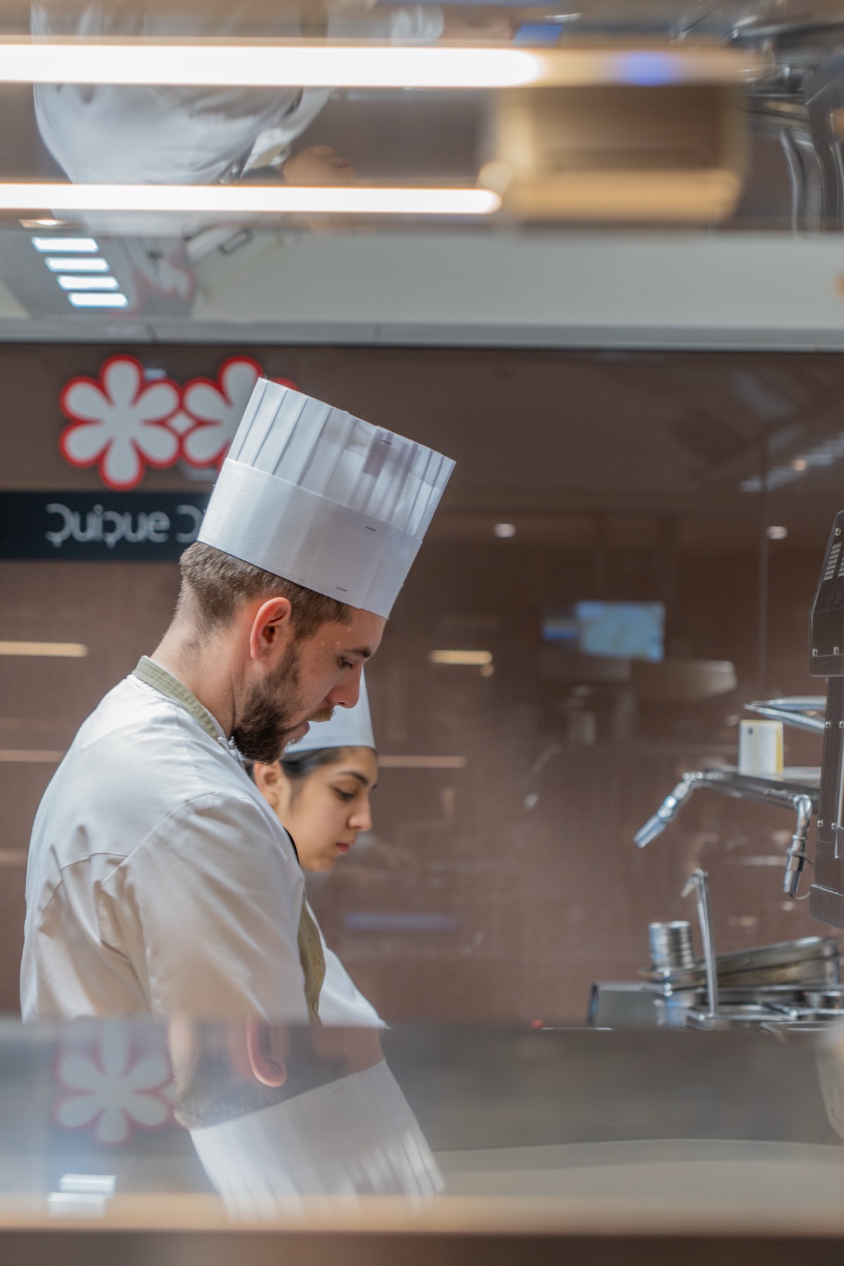 Chef & Kitchen — Deessa, Madrid