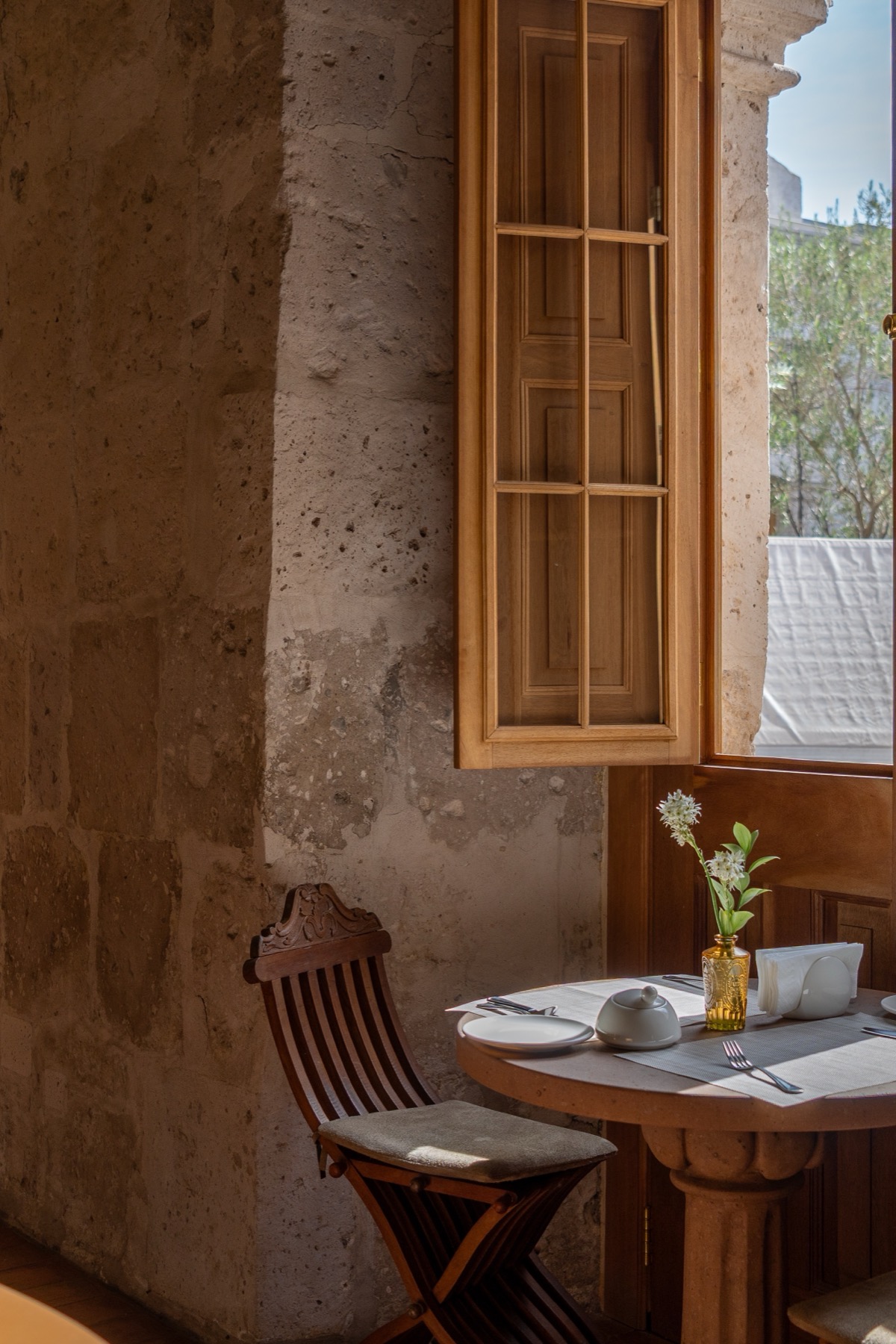 Restaurant — Palacio Guaqui, Peru