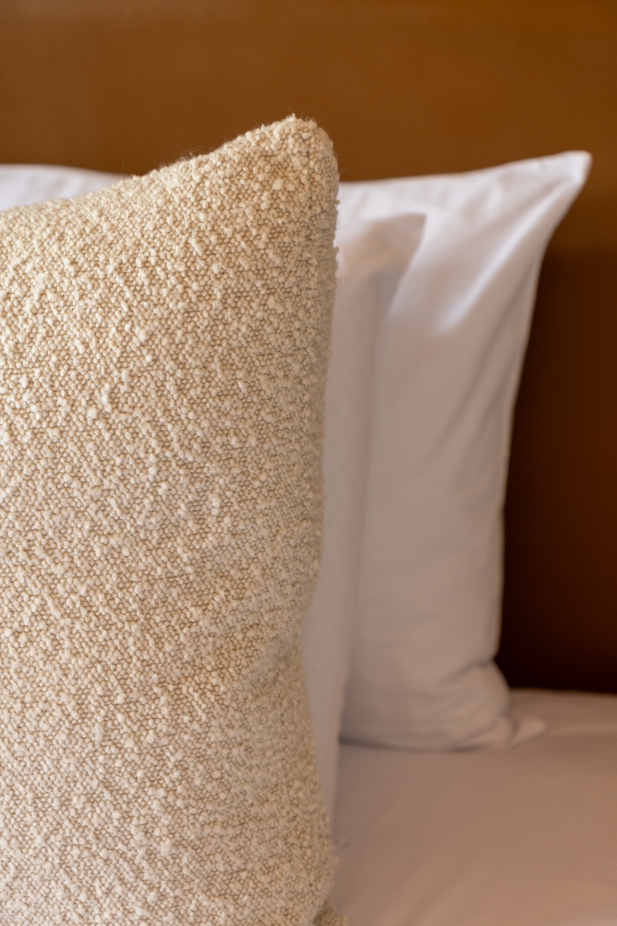 Pillows detail — Palacio Guaqui